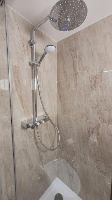 פראג Luxusni Apartman Nedaleko Centra מראה חיצוני תמונה