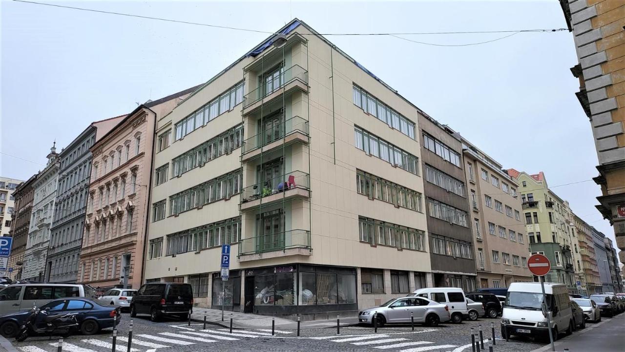 פראג Luxusni Apartman Nedaleko Centra מראה חיצוני תמונה